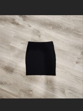 le chateau Black Stretch Pencil Skirt